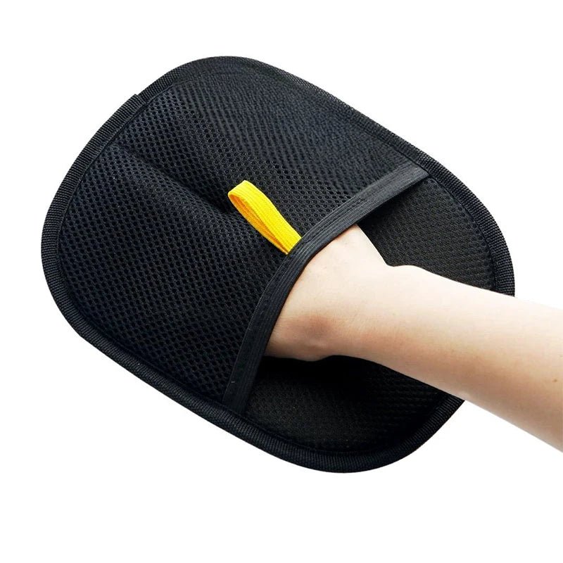 FurSweep™ Glove – Groom & De-Fur